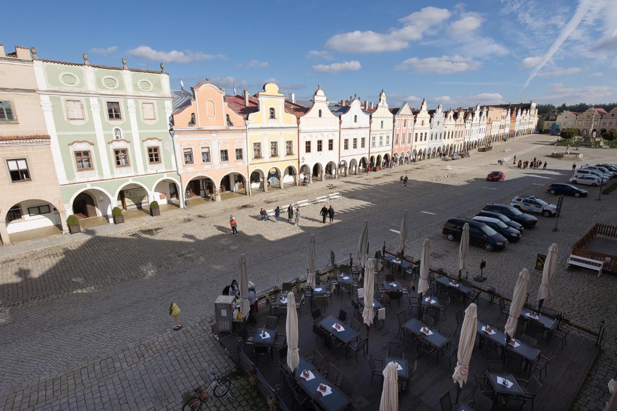 Hotel U Cerneho Orla Telč Exterior foto